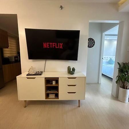 Modern Oasis: Pool + Netflix Apartman Manila Kültér fotó