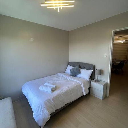 Modern Oasis: Pool + Netflix Apartman Manila Kültér fotó