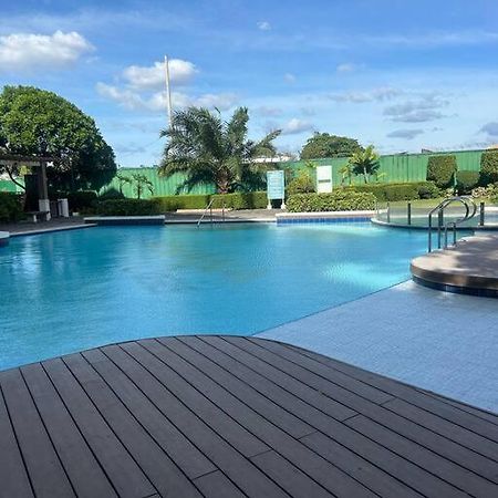 Modern Oasis: Pool + Netflix Apartman Manila Kültér fotó